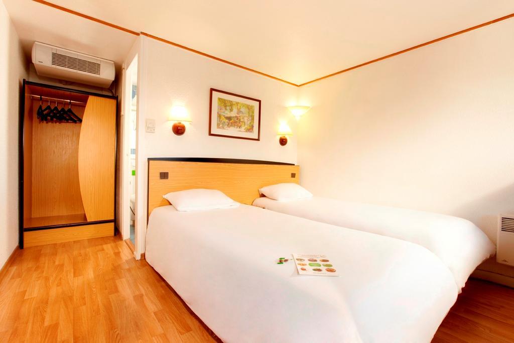 Campanile Livry-Gargan Hotell Rum bild