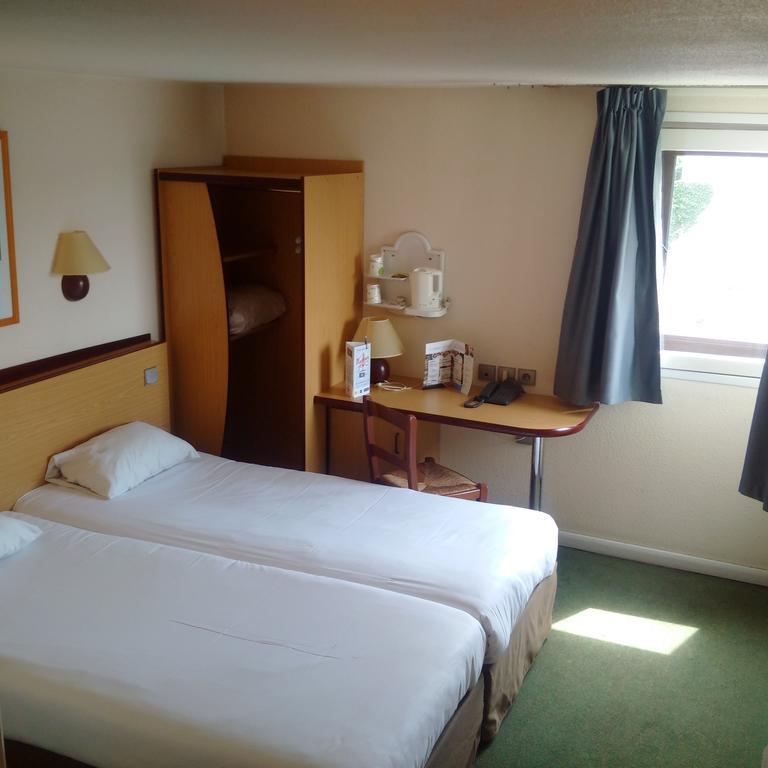 Campanile Livry-Gargan Hotell Exteriör bild
