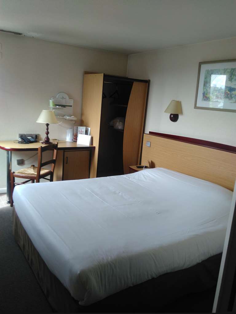 Campanile Livry-Gargan Hotell Rum bild